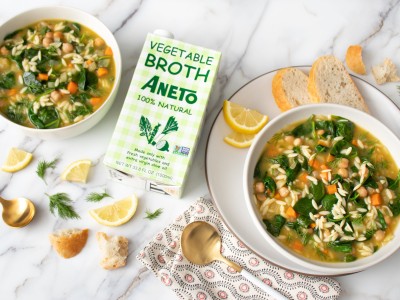 Lemony Spinach and Orzo Soup
