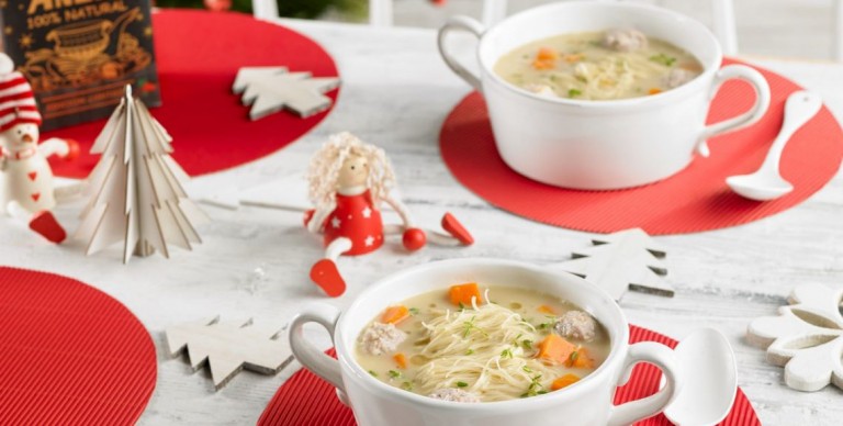 Christmas broth with small meat balls and pasta