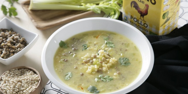 Lentil soup with rice & celery