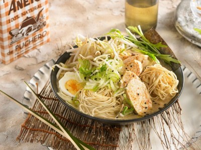 Ramen de puchero con pollo