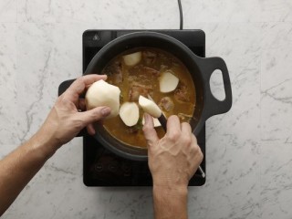 6 - Stewed potatoes with pork ribs