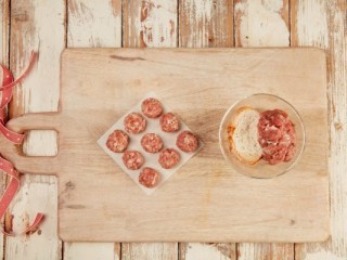 3 - Christmas broth with small meat balls and pasta